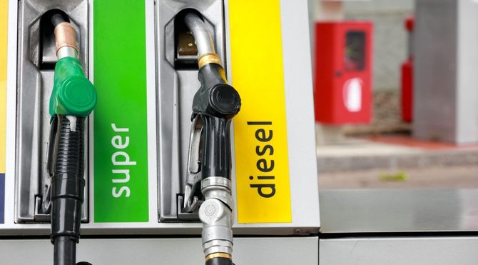 What is the Difference Between Gasoline and Diesel Cars?